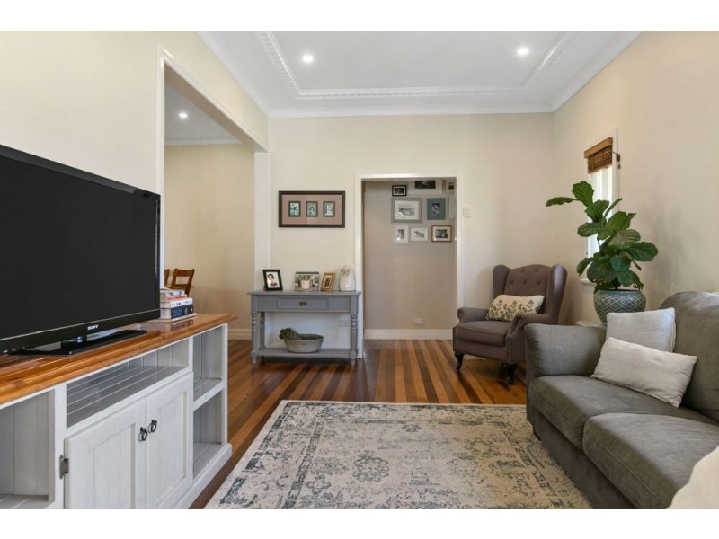 21 Adams St, Deagon QLD 4017