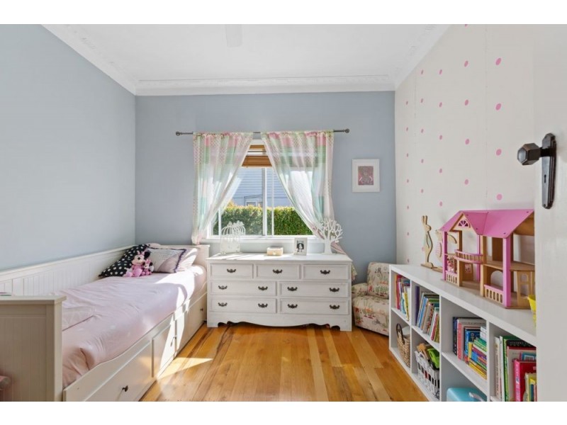 21 Adams St, Deagon QLD 4017