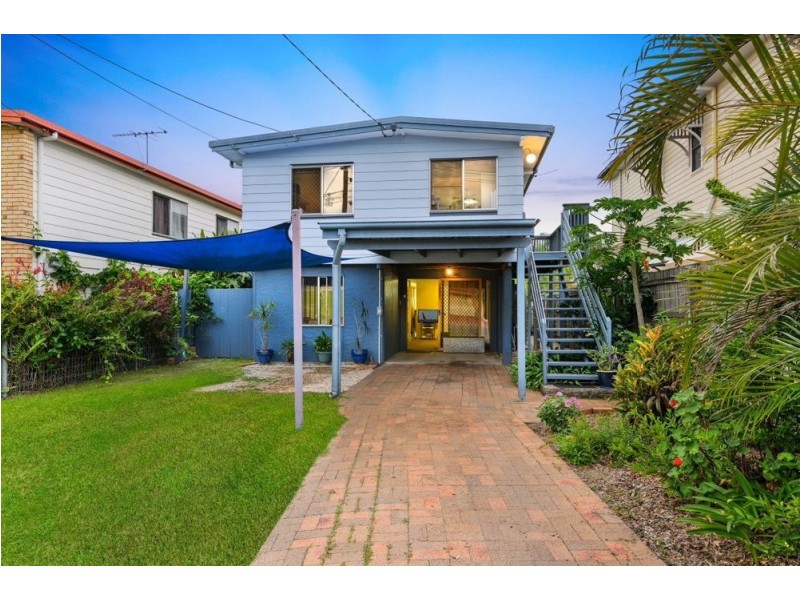 12 Central Avenue, Deagon QLD 4017