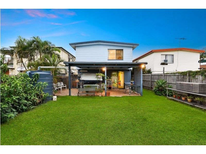 12 Central Avenue, Deagon QLD 4017