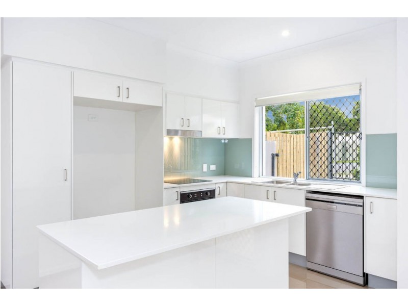 11/400 Tingal Road, Wynnum QLD 4178