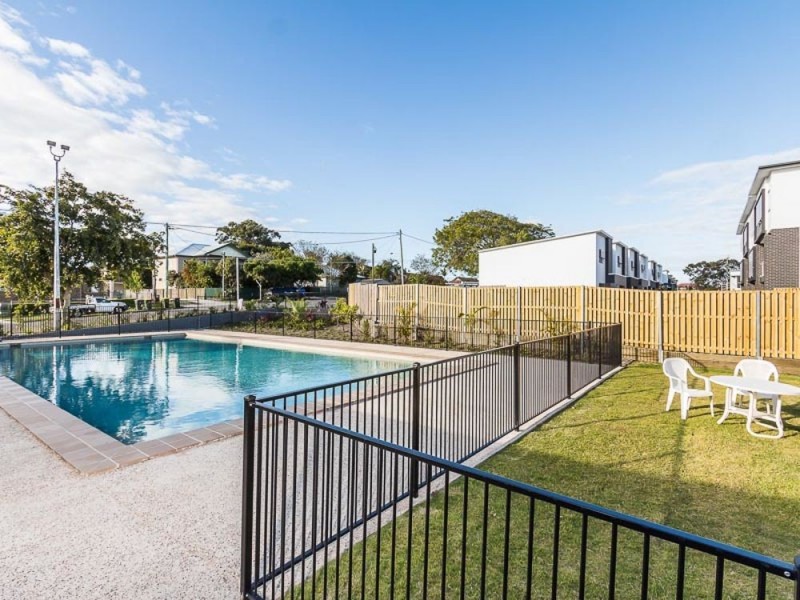 11/400 Tingal Road, Wynnum QLD 4178