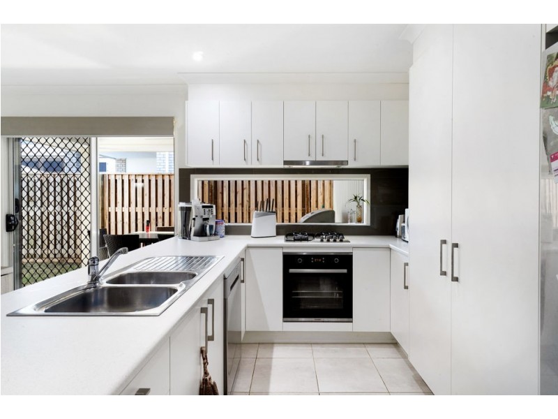 32 Otway Circuit, Fitzgibbon QLD 4018