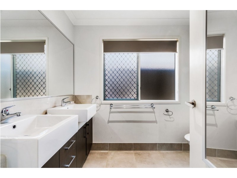 32 Otway Circuit, Fitzgibbon QLD 4018