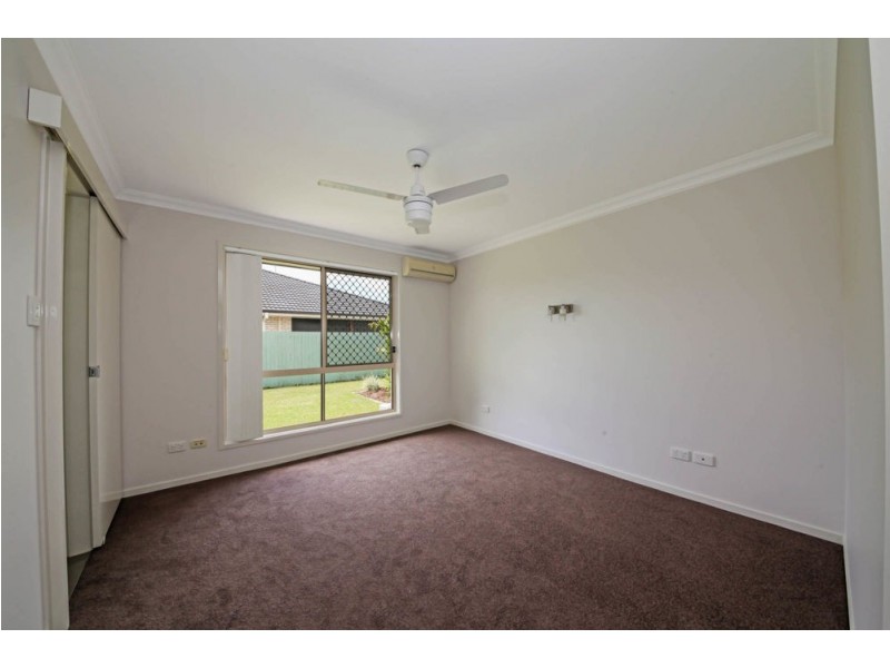 12 Maclean Close, Fitzgibbon QLD 4018