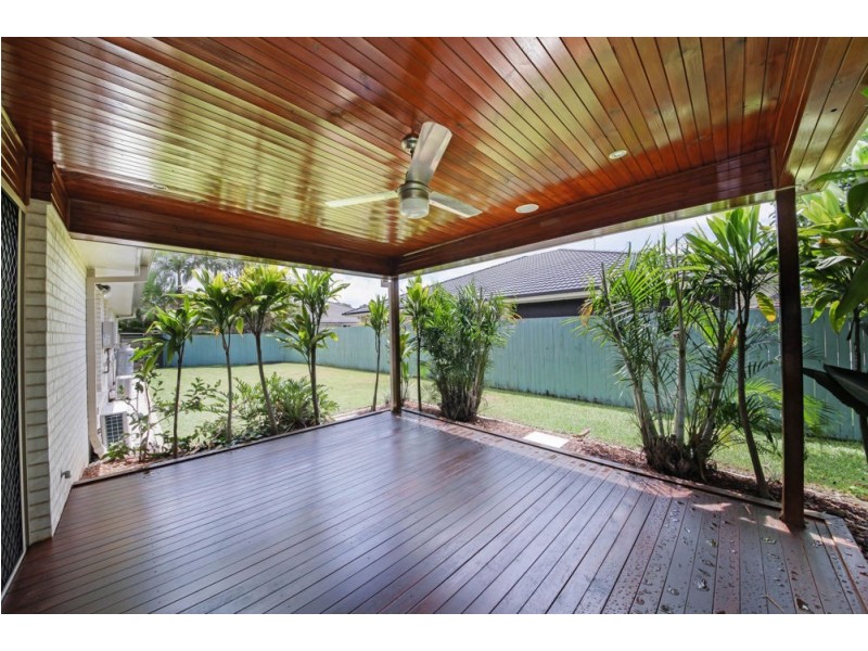 12 Maclean Close, Fitzgibbon QLD 4018