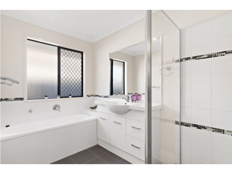 15 Ardara street, Bracken Ridge QLD 4017