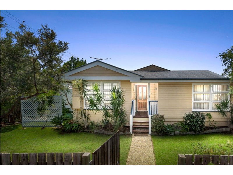 42 Fogarty Street, Stafford QLD 4053