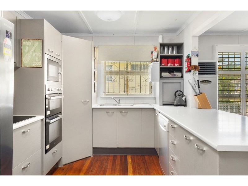 42 Fogarty Street, Stafford QLD 4053