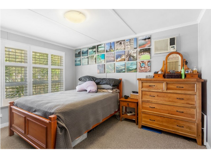 42 Fogarty Street, Stafford QLD 4053