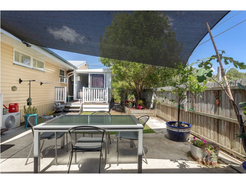 42 Fogarty Street, Stafford QLD 4053