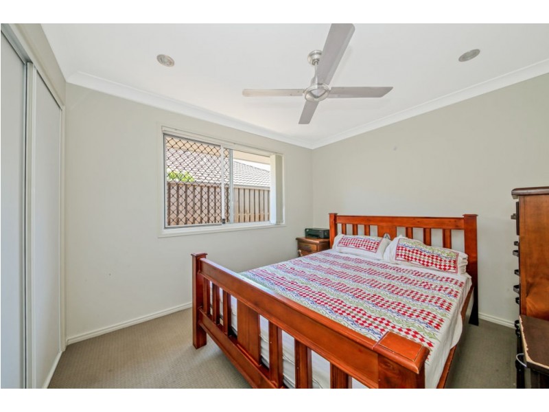 11 Carnarvon Crescent, Fitzgibbon QLD 4018