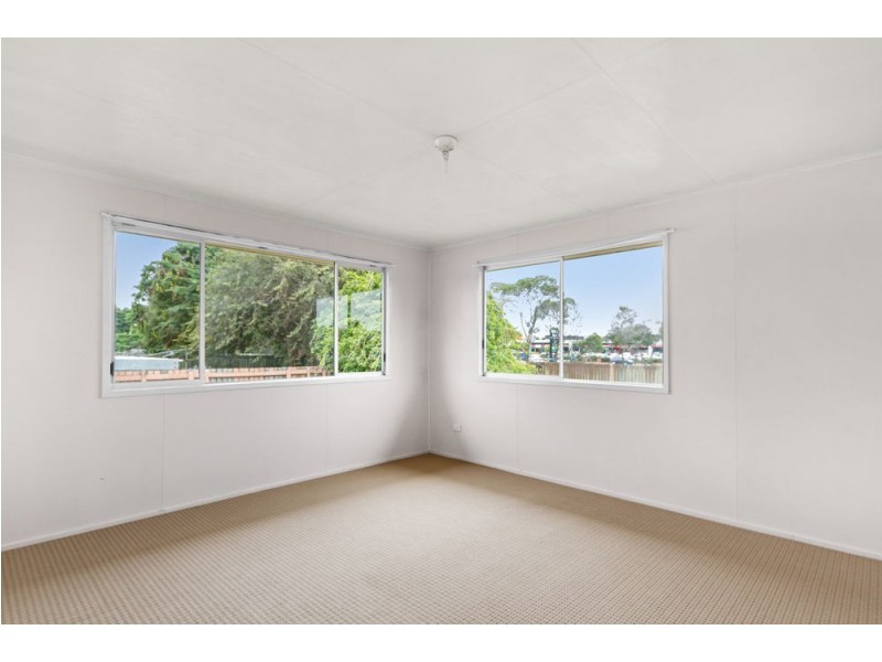 9 Palm Parade, Caboolture South QLD 4510