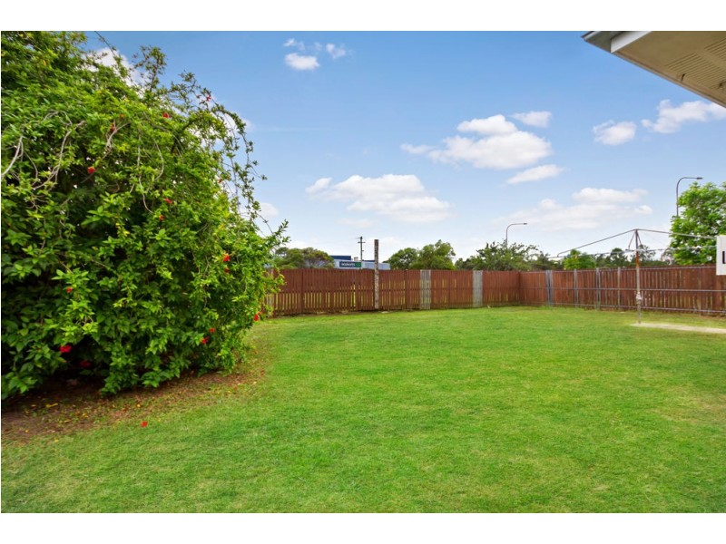 9 Palm Parade, Caboolture South QLD 4510