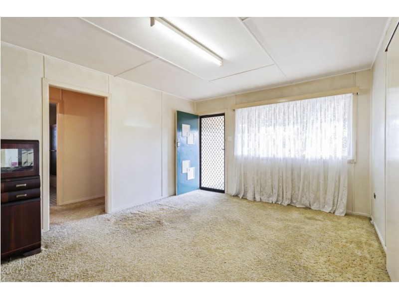 21 Herbert Street, Brighton QLD 4017