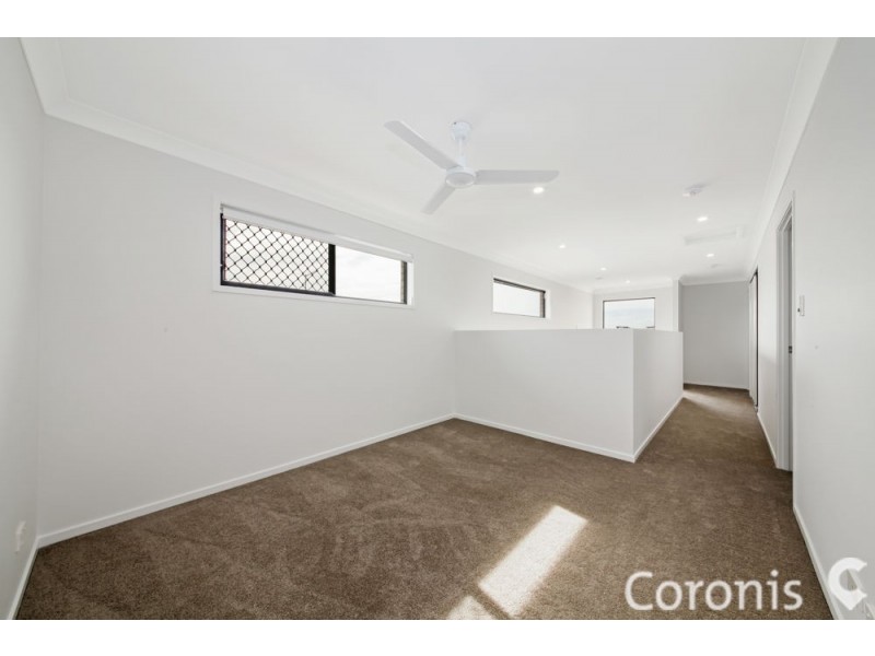 9 Compass Way, Newport QLD 4020