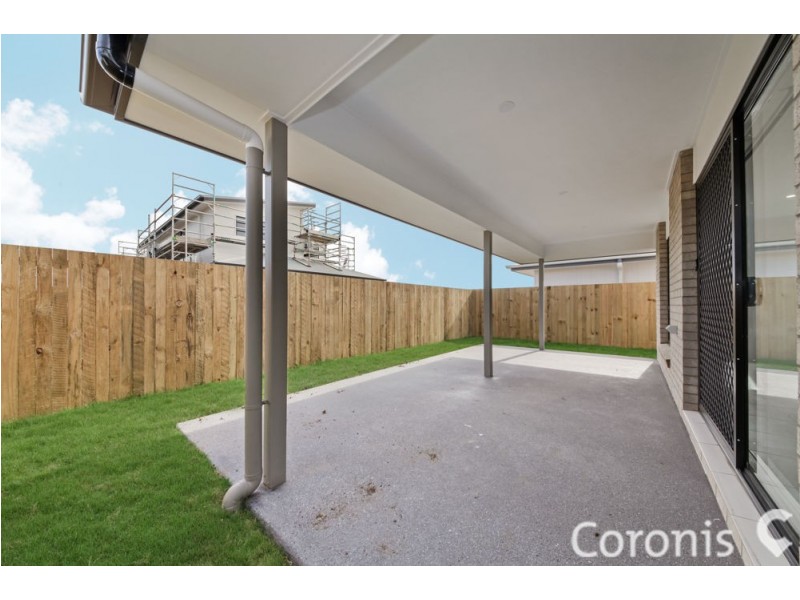 9 Compass Way, Newport QLD 4020