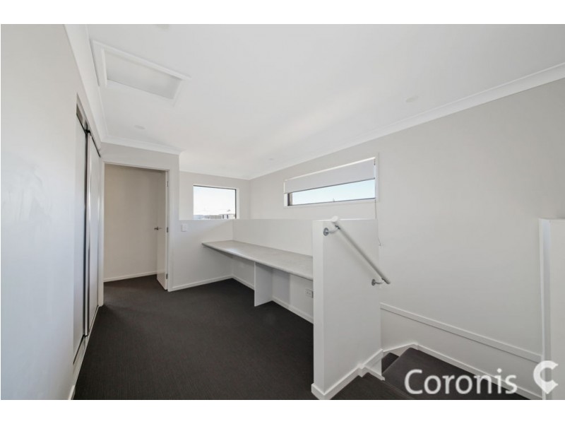 43 Tasmania Avenue, Newport QLD 4020