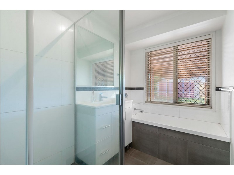 25 Voltaire Crescent, Petrie QLD 4502