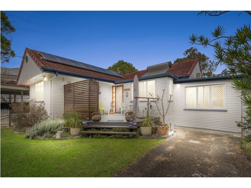 35 Young Street, Petrie QLD 4502