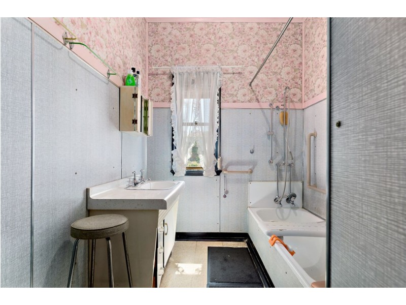 3 Reuben Street, Stafford QLD 4053