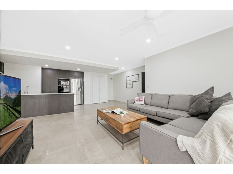 301/16 Curwen Terrace, Chermside QLD 4032