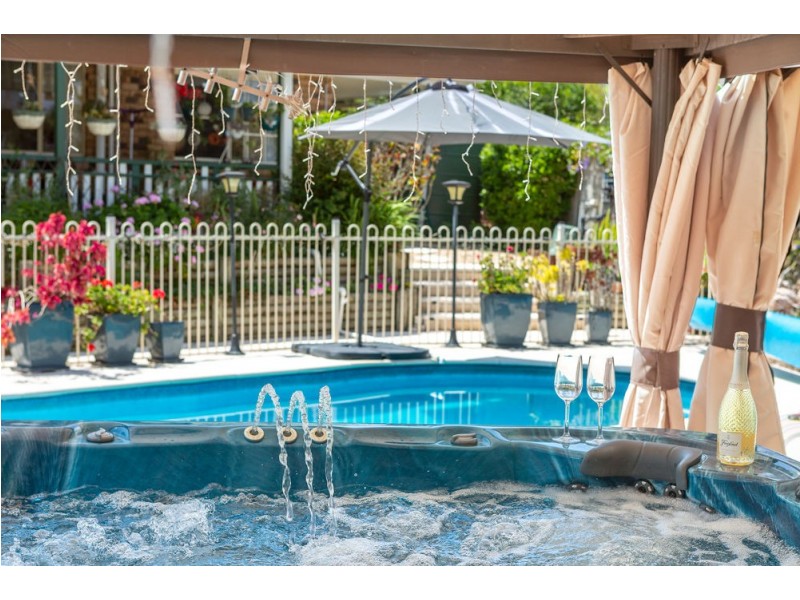 5 Hanlon Court, Collingwood Park QLD 4301