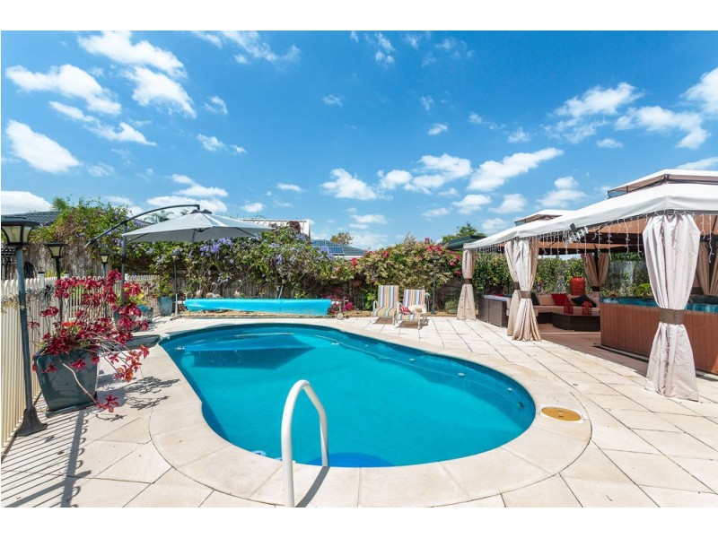 5 Hanlon Court, Collingwood Park QLD 4301