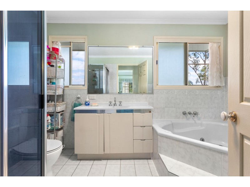 5 Hanlon Court, Collingwood Park QLD 4301