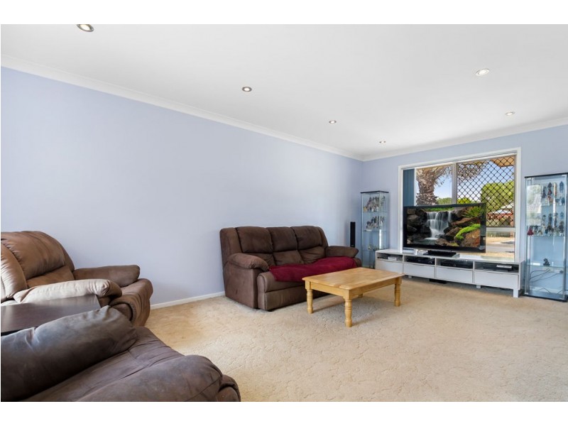 106 Cambridge Crescent, Fitzgibbon QLD 4018