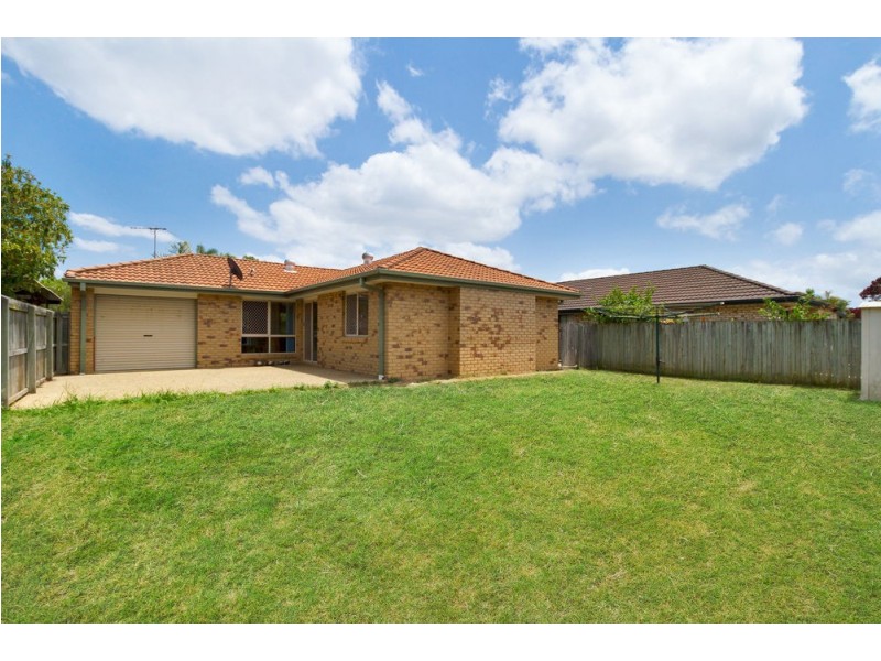 106 Cambridge Crescent, Fitzgibbon QLD 4018