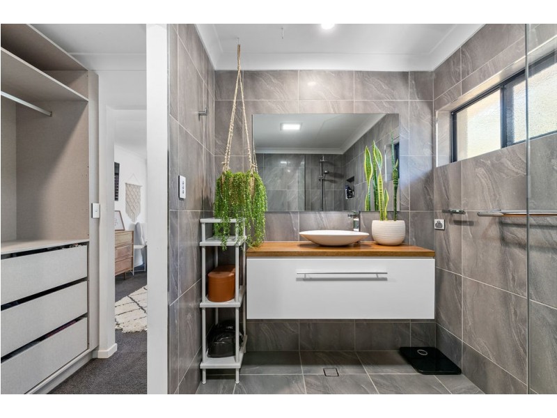 25 Darragh Street, Bracken Ridge QLD 4017