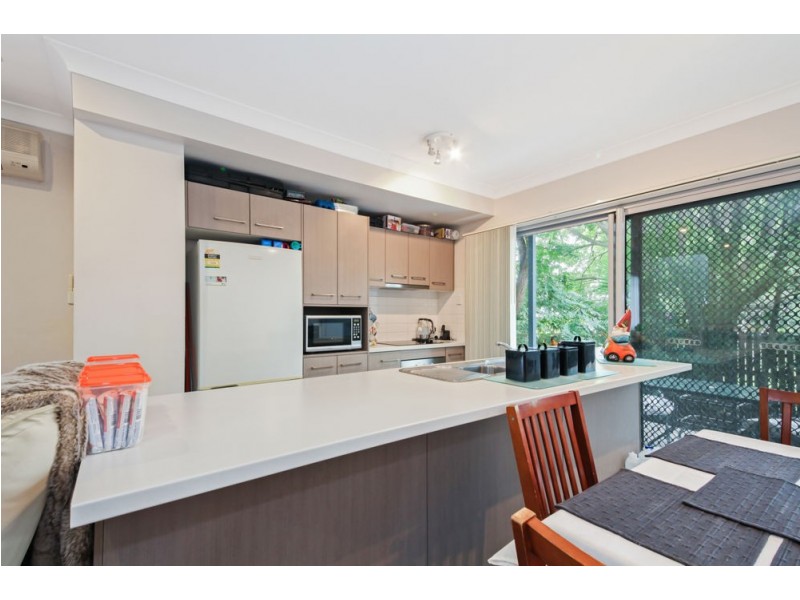 5/27 Grasspan Street, Zillmere QLD 4034