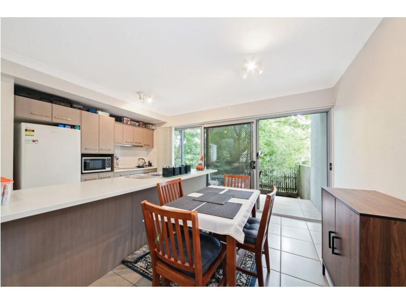 5/27 Grasspan Street, Zillmere QLD 4034