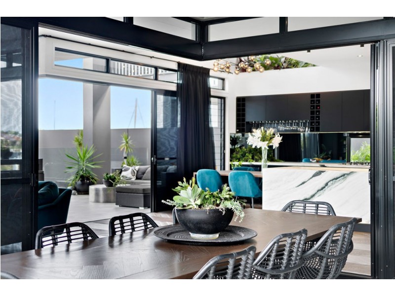 137 Quay Circuit, Newport QLD 4020