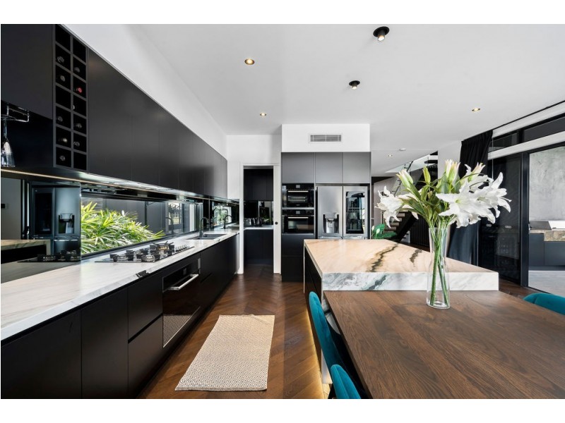 137 Quay Circuit, Newport QLD 4020