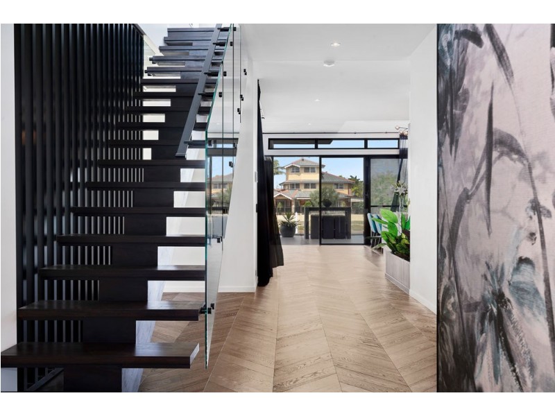 137 Quay Circuit, Newport QLD 4020