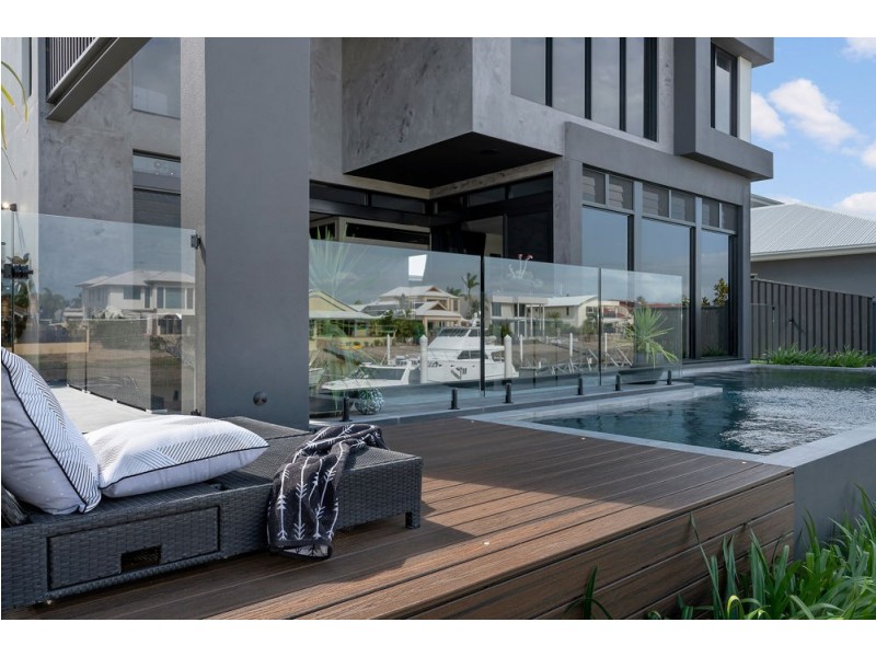 137 Quay Circuit, Newport QLD 4020