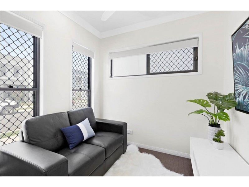 111 Macquarie Circuit, Fitzgibbon QLD 4018