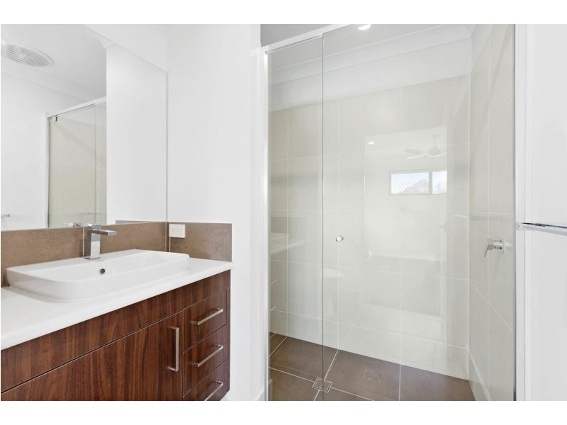 111 Macquarie Circuit, Fitzgibbon QLD 4018