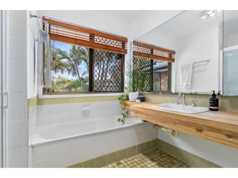 238 Barrett Street, Bracken Ridge QLD 4017