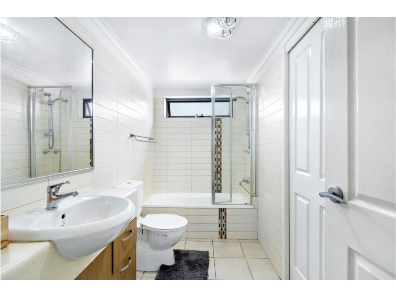 2/397 Rode Road, Chermside QLD 4032