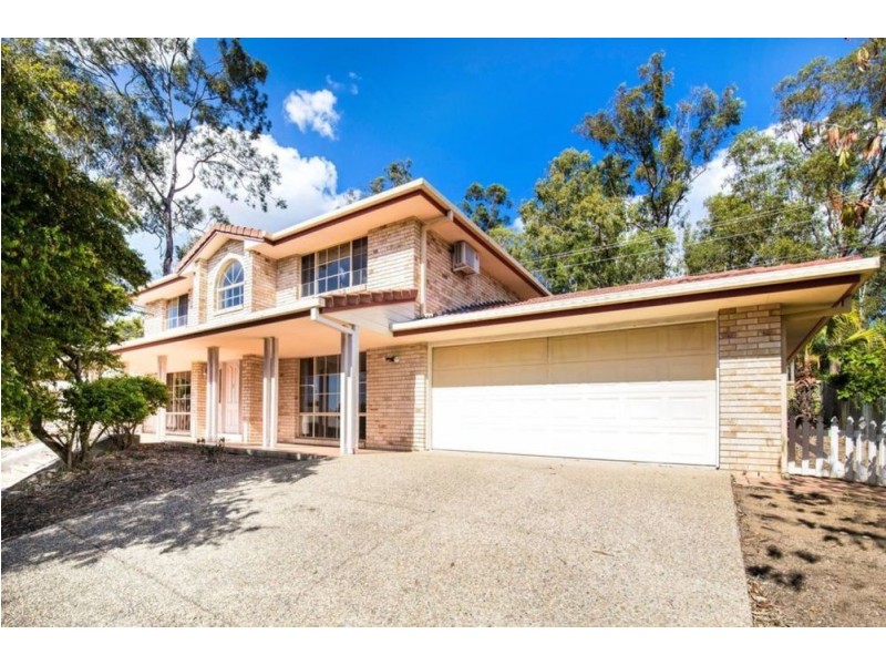 6 Hart Close, Brookfield QLD 4069