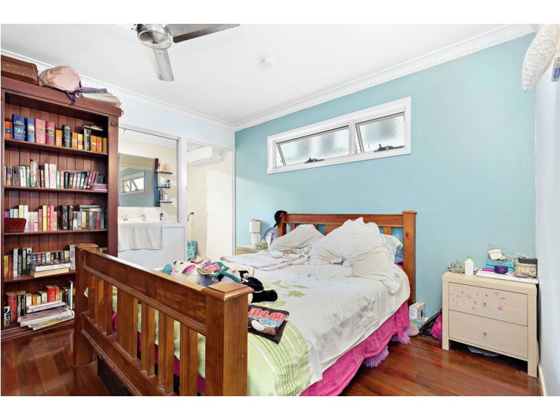 45 Queens Parade, Brighton QLD 4017