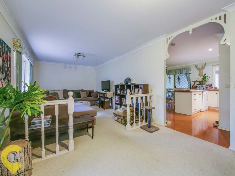 2 Huxtable Street, Chermside West QLD 4032