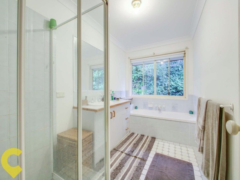 2 Huxtable Street, Chermside West QLD 4032