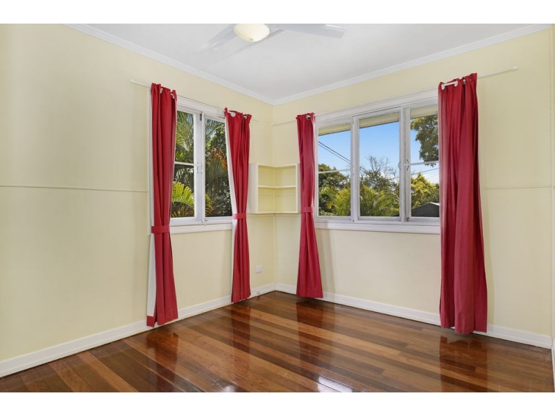 7 Kirkhill Street, Brighton QLD 4017