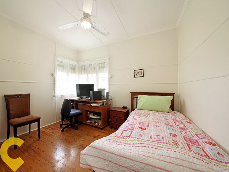 24 Twenty Second Ave, Brighton QLD 4017