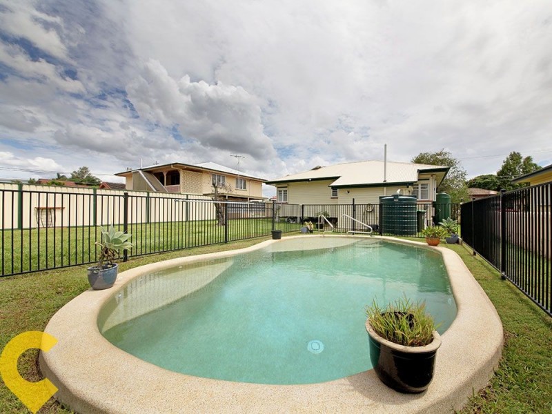 24 Twenty Second Ave, Brighton QLD 4017