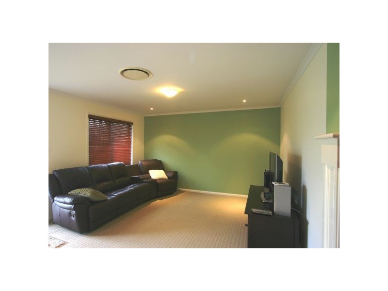 8 Johnston Place, Bracken Ridge QLD 4017